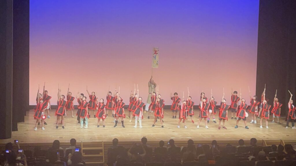 獅子ケ谷小学校４年生
元３年３組エイサー組